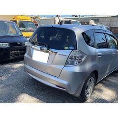 フィットハイブリッド 1.3 10th アニバーサリー ナビ ETC キーレス コーナーポール シルバー 走行84,500kmの画像