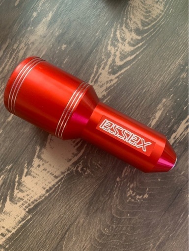 ハイエース　ESSEX エセックス　
シフトノブ【レッド・赤】新品未使用