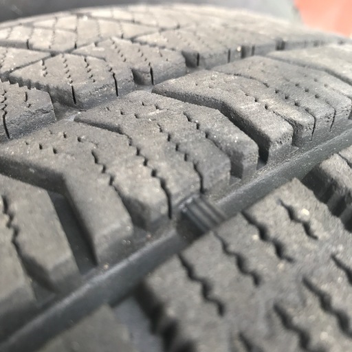 【終了】スタッドレスVRX2 215/65R16