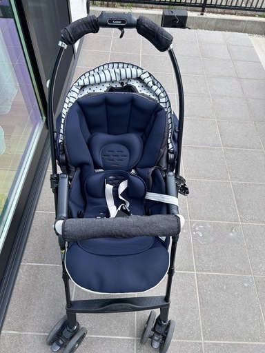 【美品】コンビのメチャカルハンディベビーカー