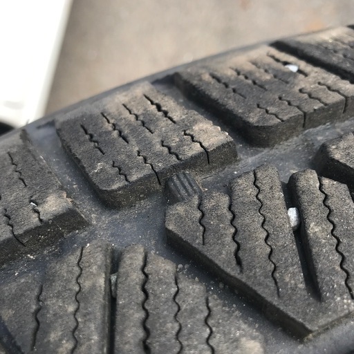 【終了】スタッドレス　DM-V3 235/55R20
