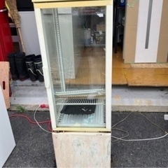 冷凍庫ショーケース