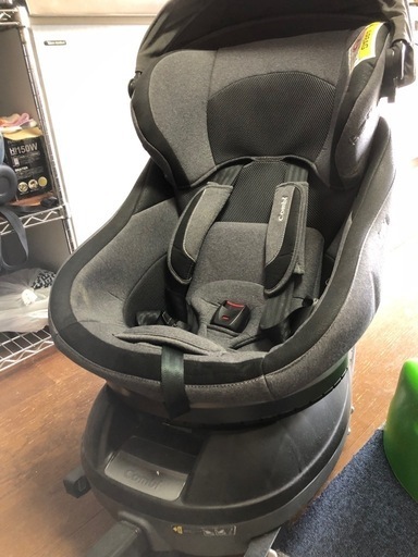 チャイルドシート　　コンボ