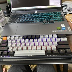 e元素ゲーミングキーボードの画像