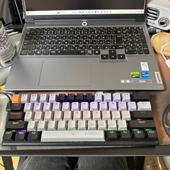 e元素ゲーミングキーボードの画像