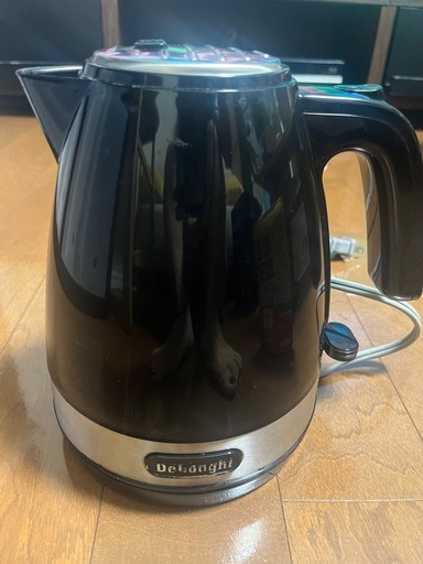 【DeLonghi】電気ケトル　定価：4880円
