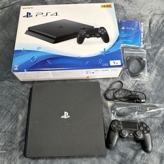 PS4-1TBプレミアムワイヤレスサラウンドベッドセット＋ソフト7本の画像