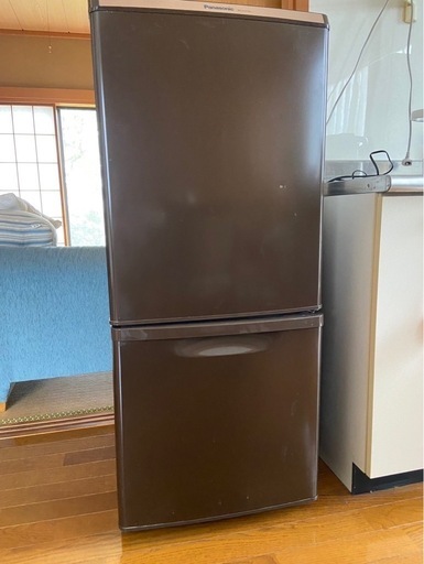 Panasonic NR-B147W 2ドア冷蔵庫　一人暮らし　サブ　に最適