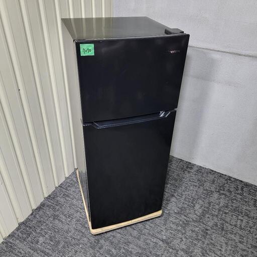 7070‼️配送設置は無料‼️最新2022年製✨ブラックインテリア✨Hisense 120L 2ドア 冷蔵庫