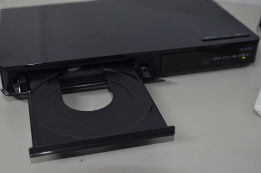 中古良品 パナソニック 15V型 ポータブル 液晶テレビ インターネット動画対応 500GB HDD録画/ブルーレイ再生機能付き UN