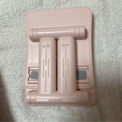 ♦１点限り♦ピンク 大型 スマホスタンド 卓上 2本の支え棒です スタンドの画像
