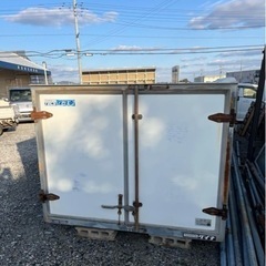 保冷コンテナ　1.5t