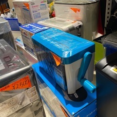 手回し式や電動シュレッダー　在庫ありますの画像