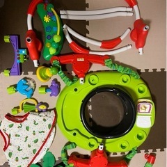 日本育児 はらぺこあおむし アクティビティジャンパー  ジャンパルの画像