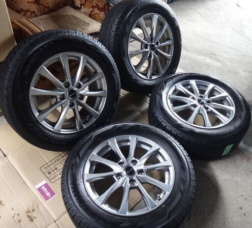 値下げしました。【タイヤホイールセット】ヨコハマ アイスガード 6 215/60R16　スタッドレスタイヤ