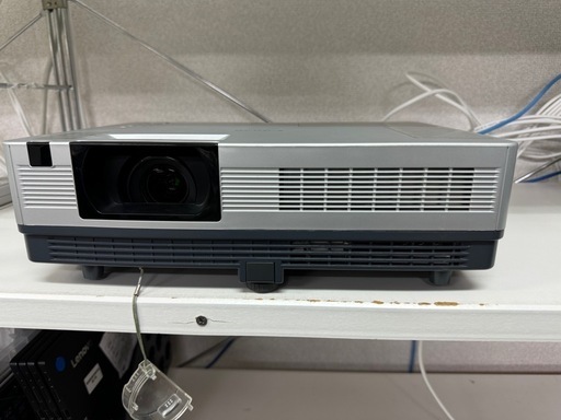 中古プロジェクター Canon LV-7390