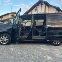 特別仕様車！月々1.2万円〜分割払い可❗️車検2年付き！大人気☆トヨタ ヴォクシー ☆SDナビ付き☆走行中DVD見れます☆フリップダウンモニター付き☆ETC付き☆バックカメラ☆両側電動スライドドア付き☆ドライブレコーダー付きのフル装備☆事故修復歴無し☆車内広々三列シート‼️の画像