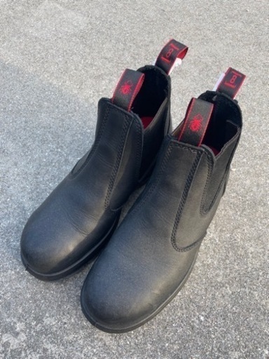 日本未発売！RedbacK UBBK ブラック 伸縮性サイドソフトトゥレザーワークブーツ