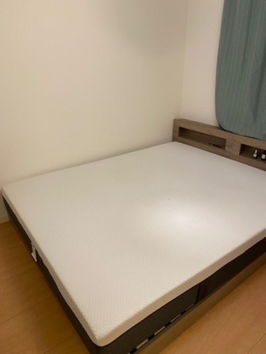 エマスリープ　ハイブリッド　マットレス　クイーンサイズ