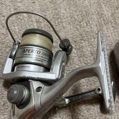 ベイトリールとスピニングリールセットの画像