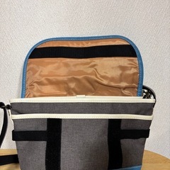 【終了】MOUSTACHE  　ショルダーバック　斜め掛けバックの画像