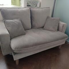 【美品】LOWYAの二人掛けソファの画像