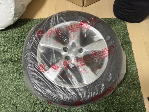 30系ハリアー　18インチ純正アルミホイール4本セット　タイヤ・ナット付き