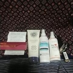 ヘアカラーと除毛クリーム3本とCHANELの5本セットです。の画像
