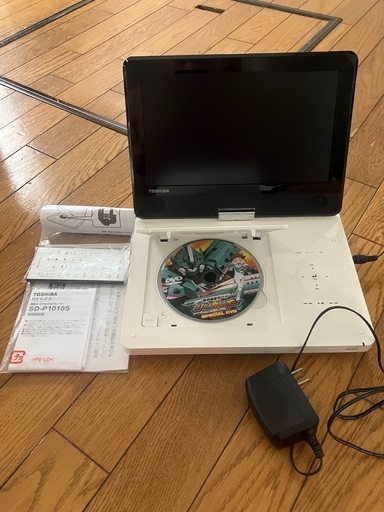 TOSHIBA REGZA　ポータブルプレーヤー　美品