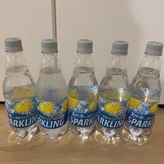 炭酸水5本