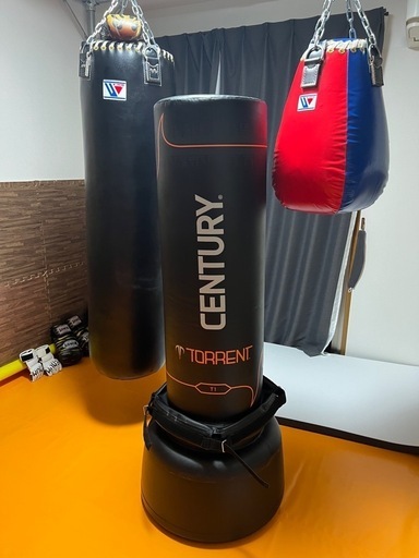 センチュリーマーシャルアーツ Torrent T1 パンチングスタンドバッグ