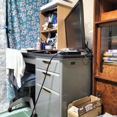 机、椅子、収納家具を無料で差し上げます😃