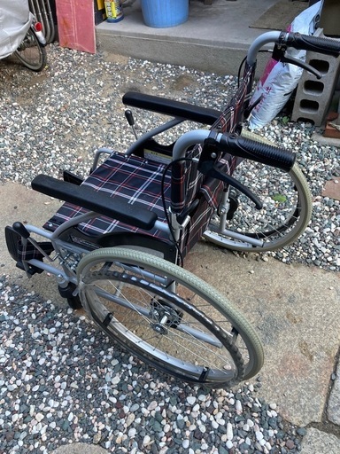 カワムラサイクル自走式車いす