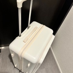 【美品】軽量スーツケース（32L）の画像