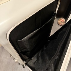 【美品】軽量スーツケース（32L）の画像