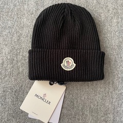 MONCLER モンクレール　男女兼用　ニット帽
