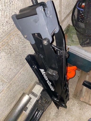 モーターガイドフットコンマウント