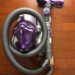 中古のダイソンの掃除機