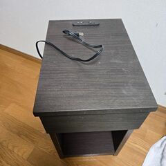 サイドテーブルみたいな収納