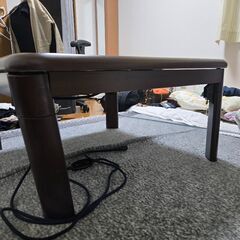 こたつテーブル
