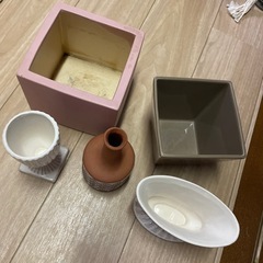 アンティーク調　シャビーシックな花器　フラワーベースの画像