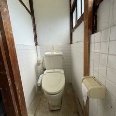 【DIYしたい人にオススメ！】滋賀県長浜市榎木町・DIYすれば生まれ変わりそうな広大な敷地付き２階建て築150年の古民家！古民家カフェ・民泊・作業スペース・倉庫利用もOK！（売却も検討） − 滋賀県