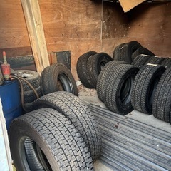 トラック用のタイヤ　245/70R/19.5 たくさんあります！西郷村