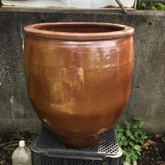 壺　引き取りのみ、近くは配送可