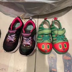 13cm光る靴☆はらぺこあおむし☆スケッチャーズの画像