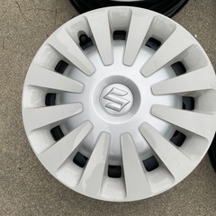 希少人気！ワゴンRスマイル白色ホイールキャップ、ホイールセットの画像