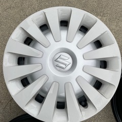 希少人気！ワゴンRスマイル白色ホイールキャップ、ホイールセットの画像