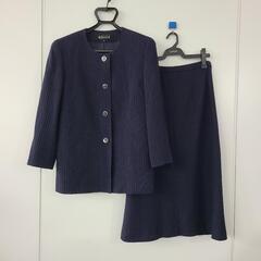 ★美品★ LAPINE レディーススーツ　ネイビー　ストライプ
