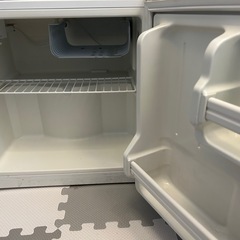 Haier 小型冷蔵庫の画像