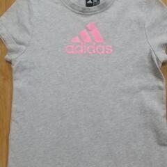 adidas 140cm ロングＴシャツ　美品の画像
